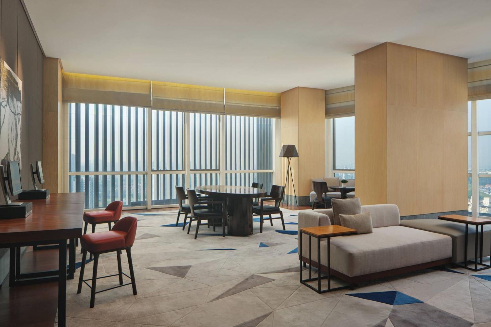 Le Meridien Петалинг-Джая Экстерьер фото