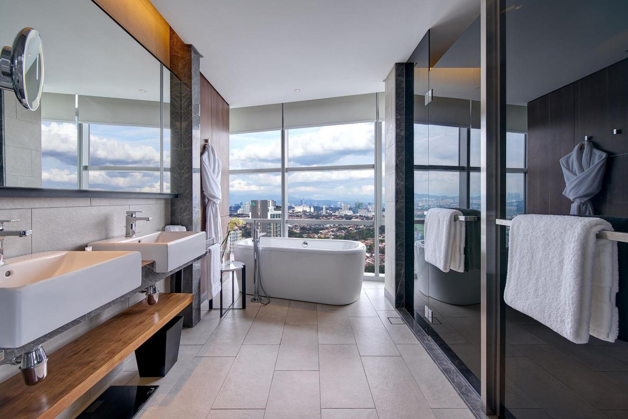 Le Meridien Петалинг-Джая Экстерьер фото